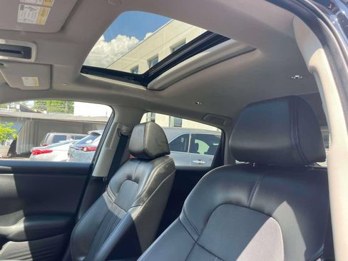Certified 2024 Honda HR-V EX-L image 21