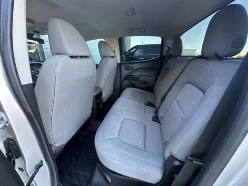 Used 2018 Chevrolet Colorado W/T w/ WT Convenience Package image 12