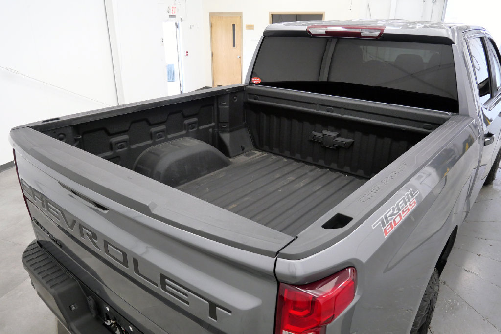 Used 2021 Chevrolet Silverado 1500 LT Trail Boss w/ Bed Protection Package AWD/4WD image 35