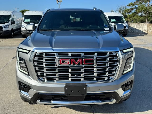 Used 2025 GMC Yukon XL Denali AWD/4WD image 2