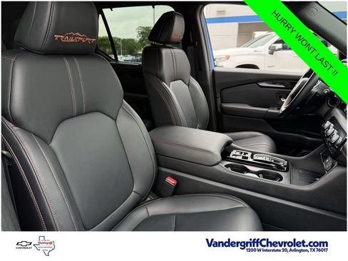 Used 2023 Honda Pilot TrailSport image 24