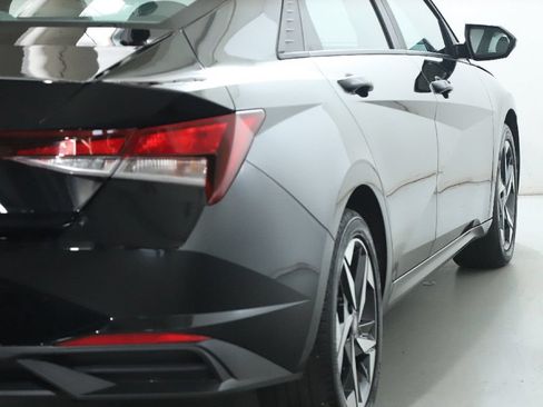 Used 2023 Hyundai Elantra SEL w/ Convenience Package FWD image 45