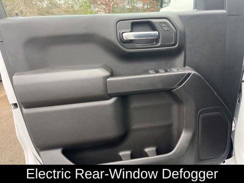 Used 2022 Chevrolet Silverado 1500 Custom image 11