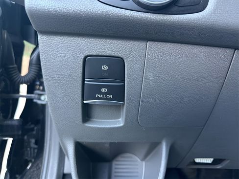 Used 2022 Ford Transit 350 XLT image 23