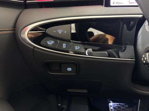 New 2026 Genesis GV70 2.5T Sport Prestige AWD/4WD image 40