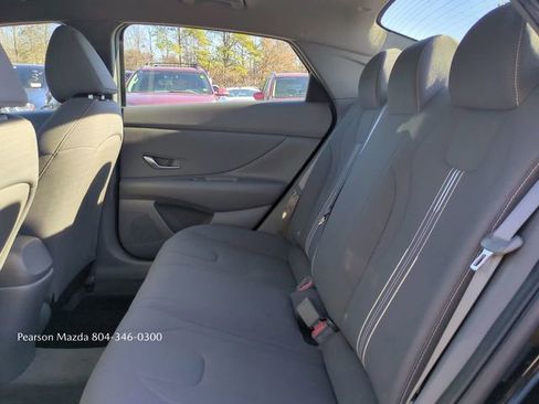 Used 2023 Hyundai Elantra SEL w/ Convenience Package image 14