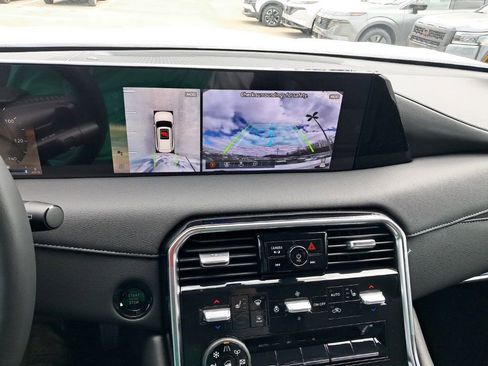 New 2025 Nissan Armada SL image 21