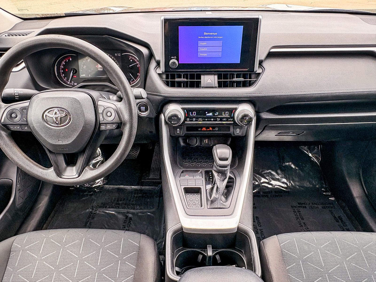 Used 2023 Toyota RAV4 XLE w/ Convenience Package FWD image 13
