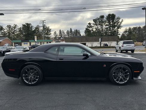 Used 2021 Dodge Challenger R/T Scat Pack image 10
