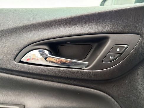 Used 2024 Chevrolet Equinox LT w/ LPO, Floor Liner Package image 19