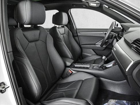 Certified 2025 Audi Q3 2.0T Premium w/ Convenience Package image 22