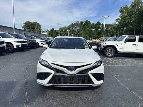 Used 2024 Toyota Camry XSE w/ Navigation Package FWD image 4