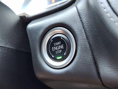 Used 2024 Chevrolet Suburban LT image 22