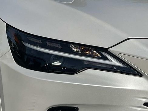 Used 2025 Lexus RX 350 FWD image 9