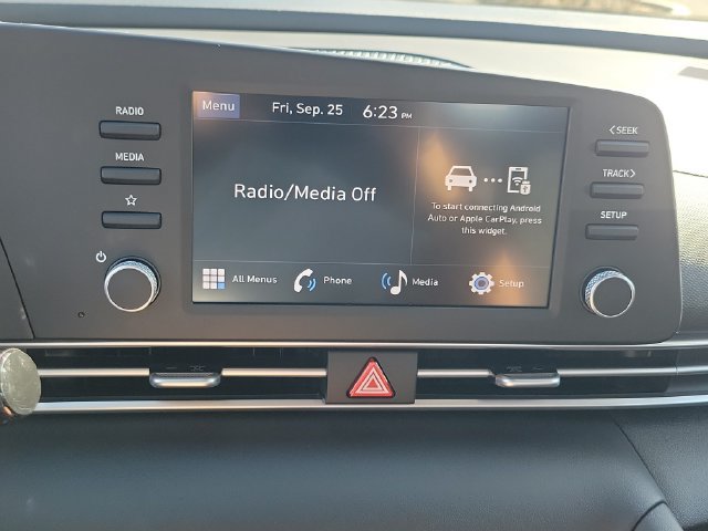 Used 2026 Hyundai Elantra SE FWD image 10