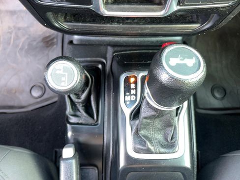 Used 2021 Jeep Wrangler Unlimited Sport image 20