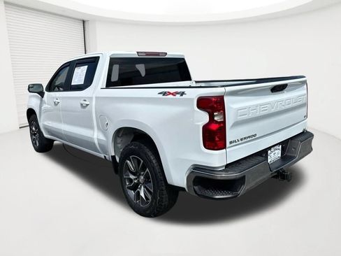 Used 2022 Chevrolet Silverado 1500 LT AWD/4WD image 7