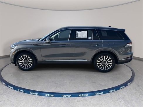Certified 2023 Lincoln Aviator Reserve w/ Equipment Group 201A image 8