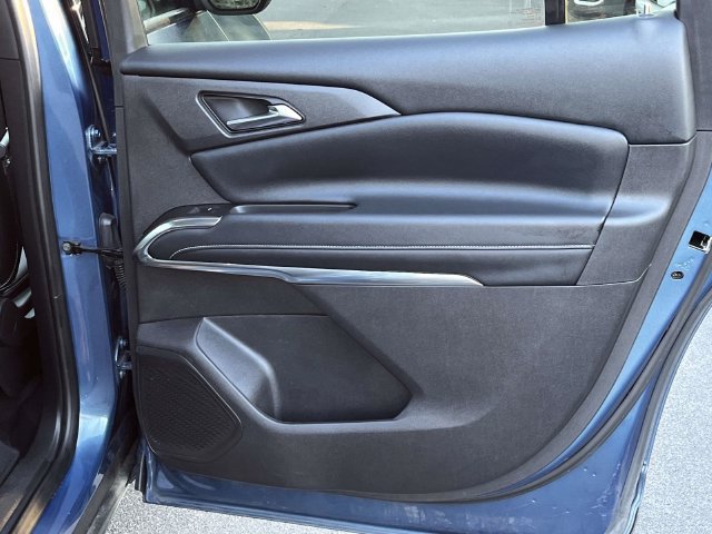 Used 2025 Chevrolet Traverse LT AWD/4WD image 22
