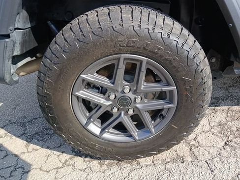 Used 2024 Jeep Wrangler Unlimited Sport AWD/4WD image 49