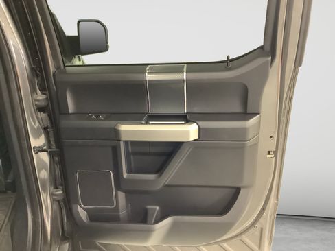 Used 2019 Ford F150 Lariat w/ Equipment Group 502A Luxury RWD image 20