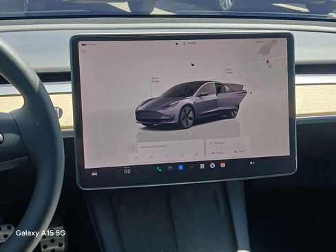 Used 2022 Tesla Model 3 Long Range AWD/4WD image 26