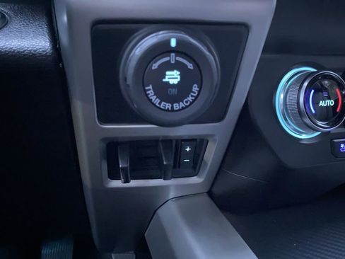 Used 2020 Ford F150 Lariat w/ Equipment Group 502A Luxury image 33