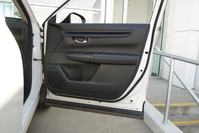 Used 2024 Honda CR-V LX image 16