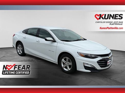 Used 2024 Chevrolet Malibu LT FWD image 1