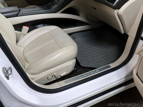 Used 2018 Lincoln MKZ Reserve w/ Climate Package image 34