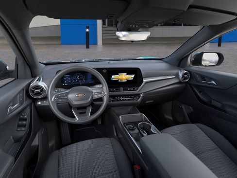 New 2026 Chevrolet Equinox LT w/ Safety and Technology Package FWD image 15