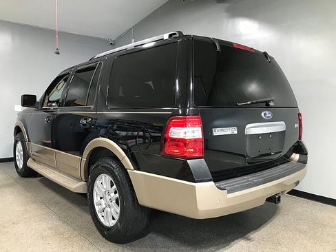 Used 2013 Ford Expedition XLT RWD image 5