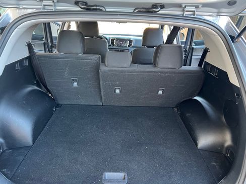 Used 2018 Kia Sportage LX AWD/4WD image 11