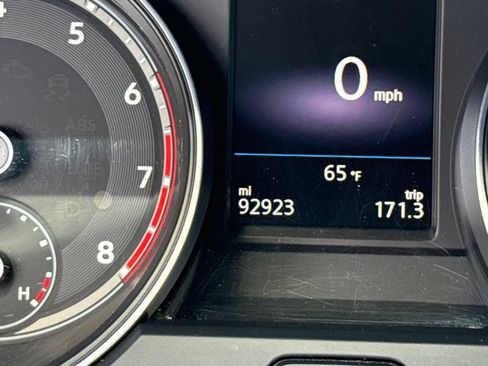 Used 2018 Volkswagen Atlas SE FWD image 16