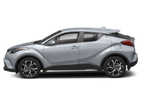 Used 2018 Toyota C-HR XLE FWD image 3