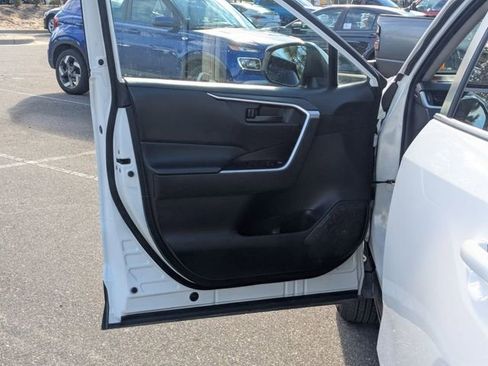 Used 2022 Toyota RAV4 LE image 24