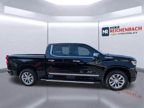 Used 2024 Chevrolet Silverado 1500 High Country w/ High Country Premium Package AWD/4WD image 4