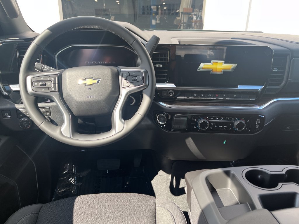 New 2026 Chevrolet Silverado 2500 LT w/ Convenience Package AWD/4WD image 12