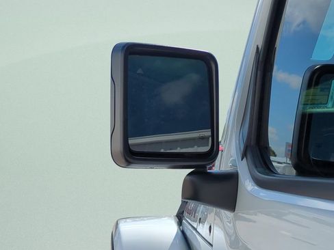 Used 2022 Jeep Gladiator Rubicon w/ LED Lighting Group AWD/4WD image 26