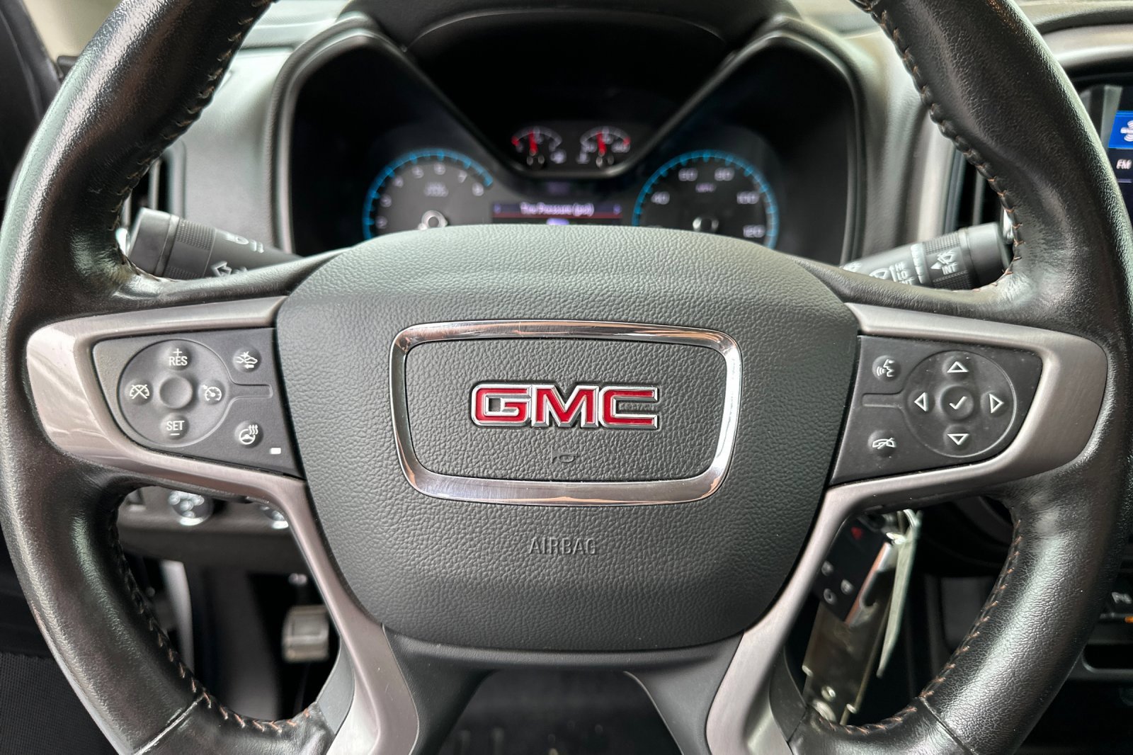 Used 2022 GMC Canyon AT4 w/ Driver Alert Package AWD/4WD image 22