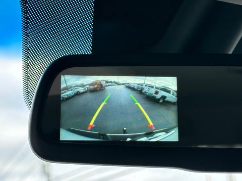 Used 2018 RAM 2500 Tradesman w/ Chrome Appearance Group image 17