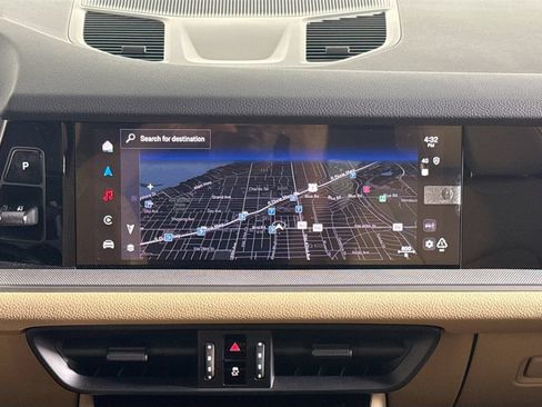 Certified 2025 Porsche Cayenne AWD/4WD image 15