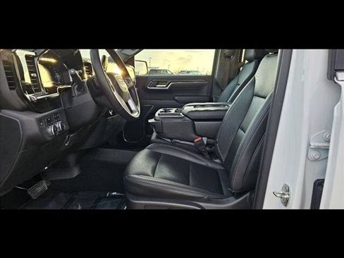 Used 2024 GMC Sierra 1500 SLT AWD/4WD image 14