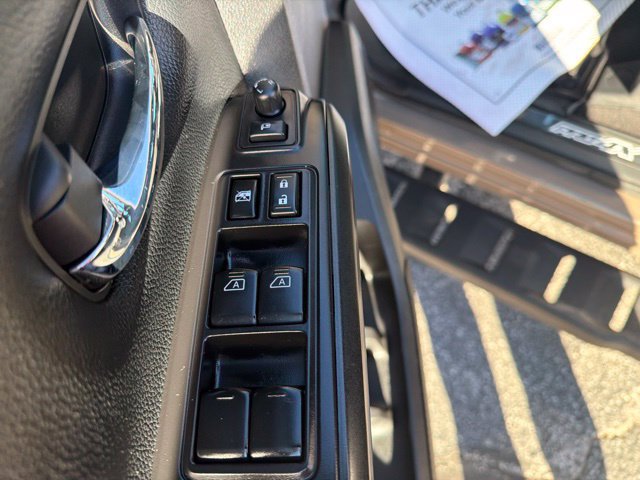 Used 2021 Nissan Titan PRO-4X w/ Pro-4x Convenience Package AWD/4WD image 16
