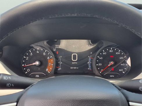 Used 2025 Jeep Compass Limited AWD/4WD image 18