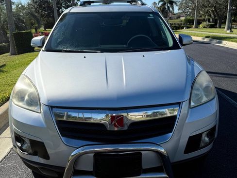 Used 2009 Saturn Outlook XR w/ Convenience Package image 3