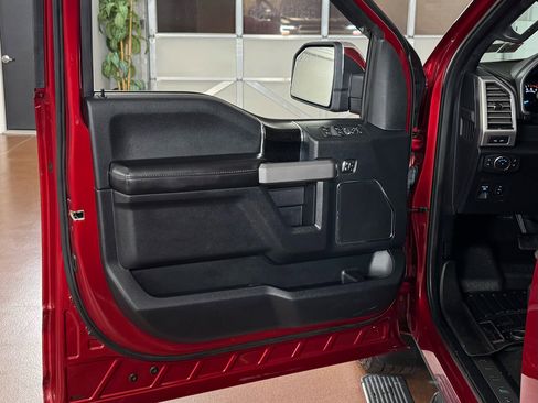 Used 2019 Ford F150 Platinum w/ Equipment Group 701A Luxury image 18