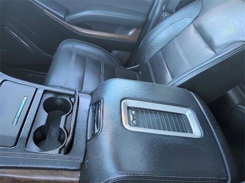 Used 2019 GMC Yukon Denali w/ Denali Ultimate Package image 30