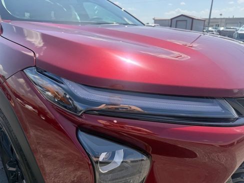 Used 2024 Chevrolet Trax ACTIV w/ Sunroof Package FWD image 10