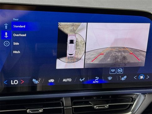 New 2025 Chevrolet Equinox EV LT image 9